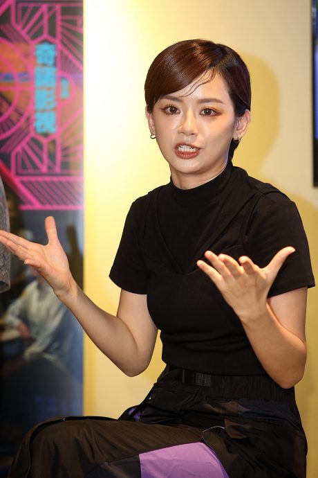 《饿鬼》恐成导演最后一部电影 曾洁钰坟场被“喂”心惊