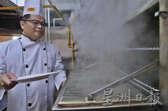 【与热为伍／02】200℃的“烤”验──高温煮炒，厨师如何化热为凉？