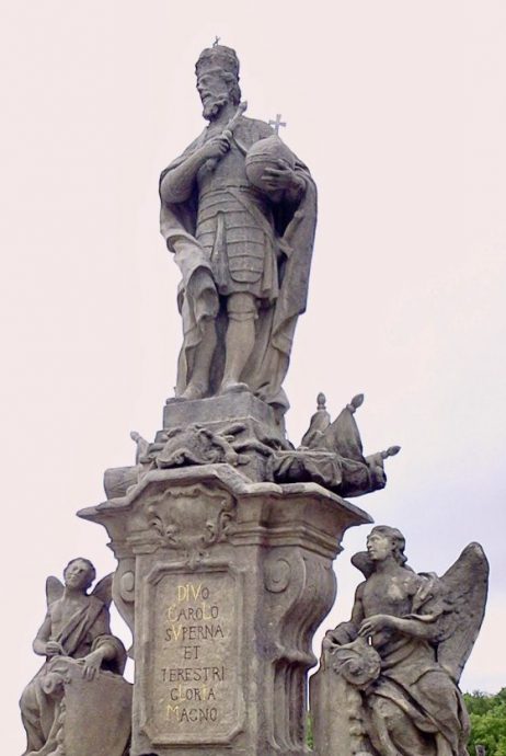 【捷克】库特纳霍拉：盛绚衰陨的世遗古城