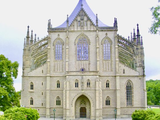 【捷克】库特纳霍拉：盛绚衰陨的世遗古城