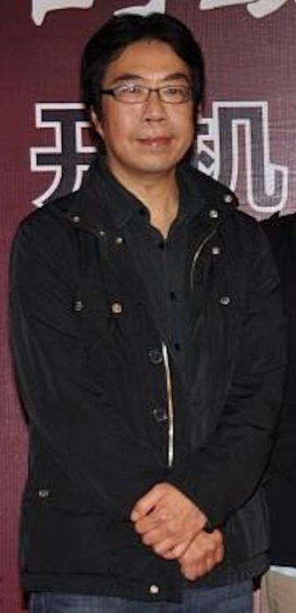 一手捧红欧阳震华关咏荷 《陀枪师姐》系列监制邝业生离世