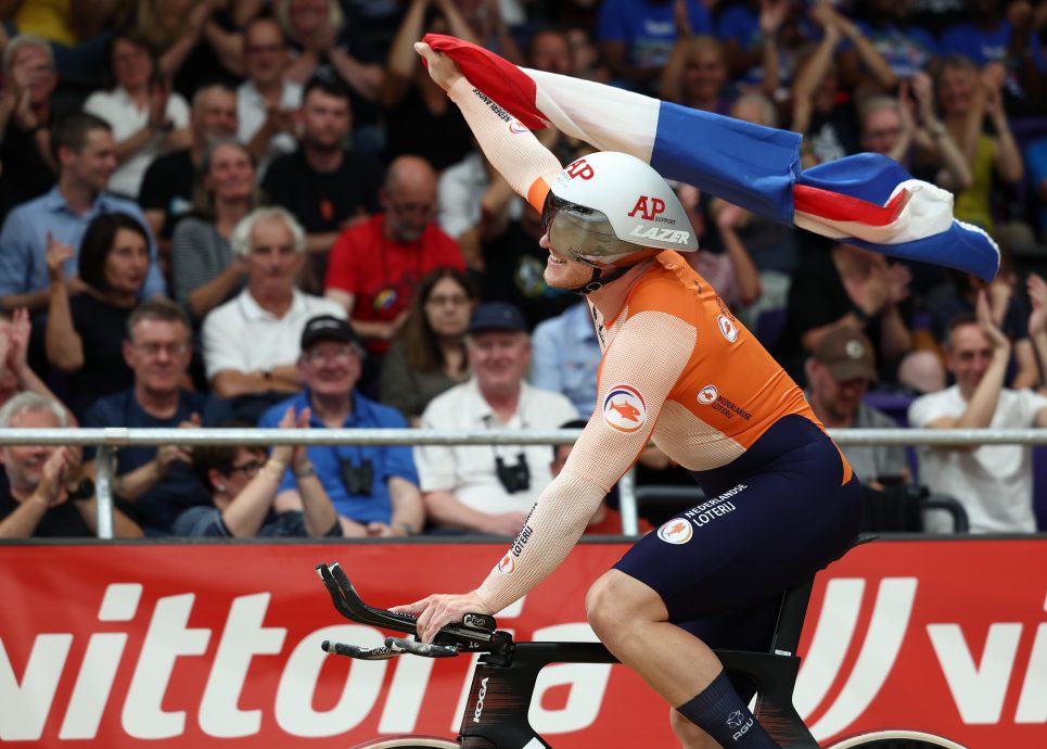 世界脚车锦标赛| 35岁宝刀未老  阿兹祖闯麒麟赛复赛