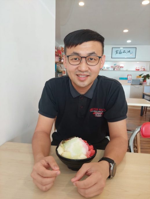 东01:国民有感各族团结倒退,期望大家努力维系,免国家繁荣毁于一旦。