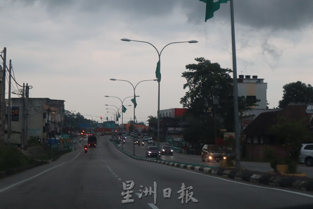 东01：我有话说：吉兰丹州水供问题有多严重？除了有居民试过连续3周断水外，话望生部分地区更是长达数年“间歇性供水”，即限时供水！