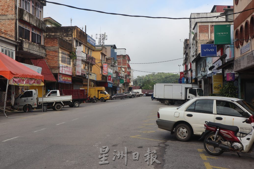 东01：我有话说：吉兰丹州水供问题有多严重？除了有居民试过连续3周断水外，话望生部分地区更是长达数年“间歇性供水”，即限时供水！
