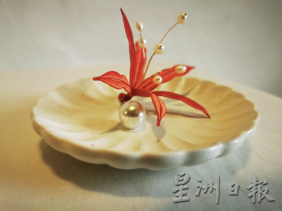 东西/缠花,集剪纸、编织与刺绣于一体的民间工艺