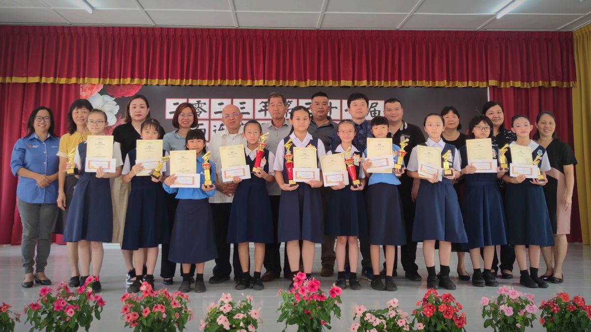 东:吴思亿呼吁师长和家长鼓励孩子当教师