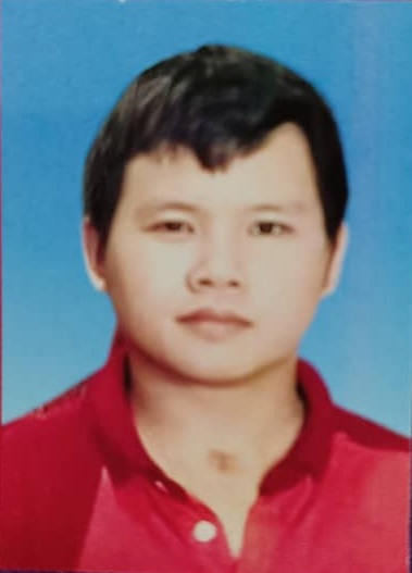 东:失控撞入沟渠毙命华裔摩托骑士,发生意外时曾与轿车发生碰撞