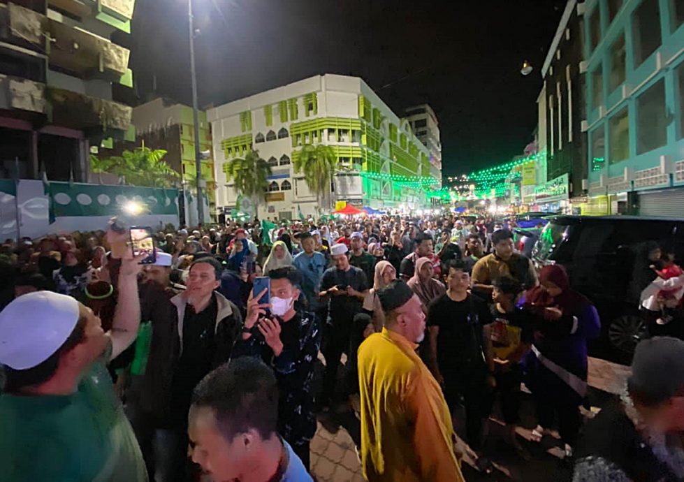 东：州选放大镜(丹登照片)胜利一刻