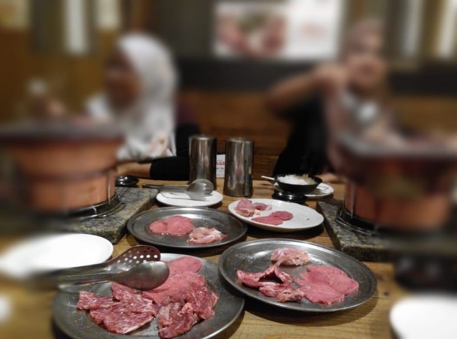 东:日本核废水排海,本地餐厅暂停进口日本海鲜。