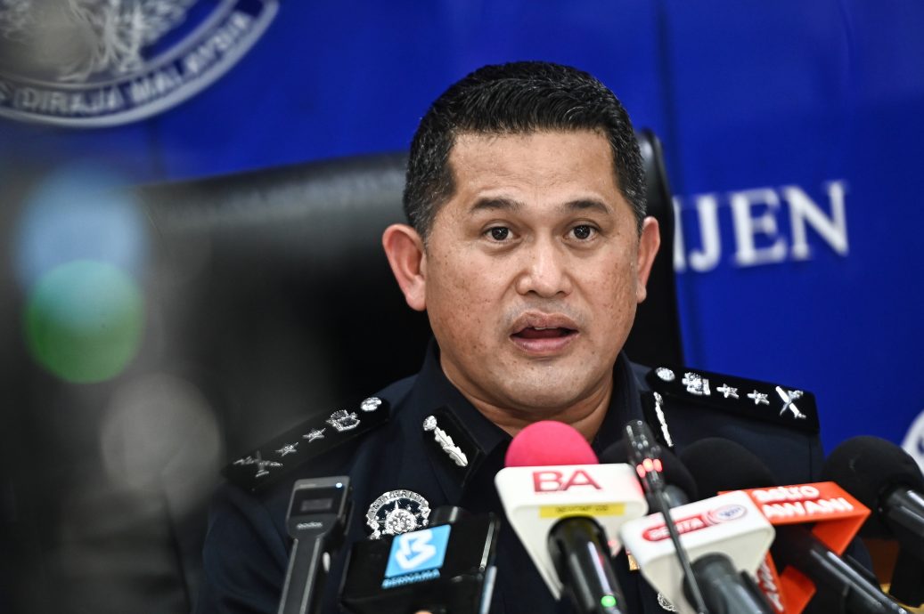 登州总警长拿督马兹里指出,警方在州选竞选期间共接获232宗案件投报,开档调查其中10宗案件,包括1宗有关甘马仕伊斯兰党候选人被指引诱已婚妇女的案件。