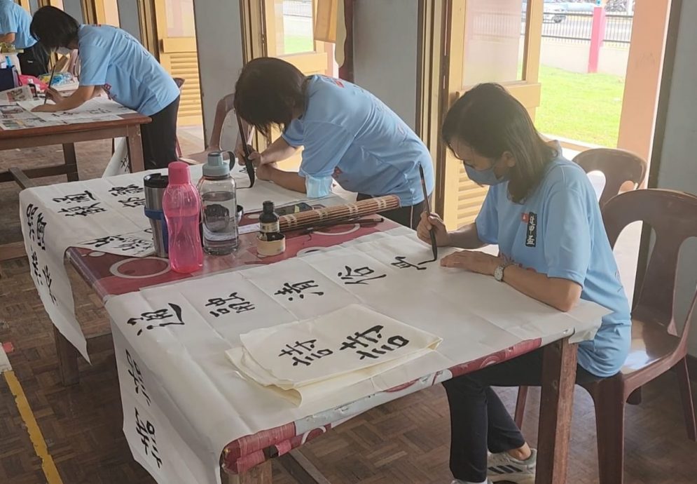 东：逢甲杯全国中学正体字书法比赛吉拉央中学140人参赛