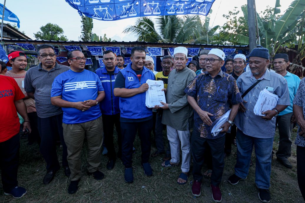 东:龙运600名土团党员加入巫统