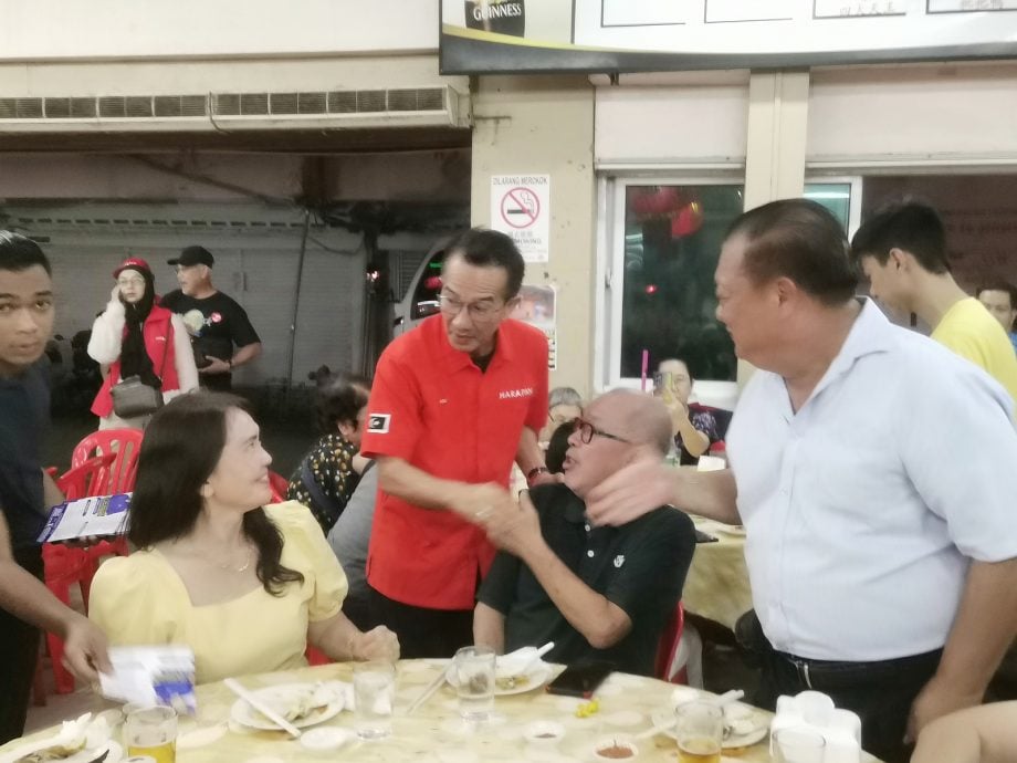 东:(取代版)登行动党员聚餐 国阵候选人也亮相拜票