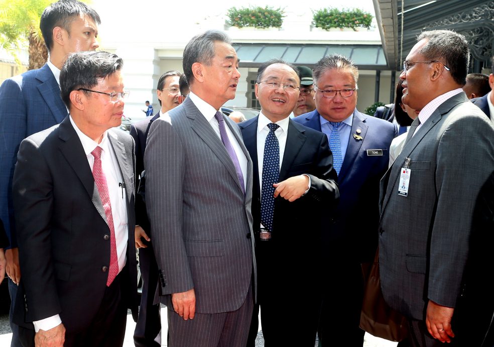 中国外长王毅访马