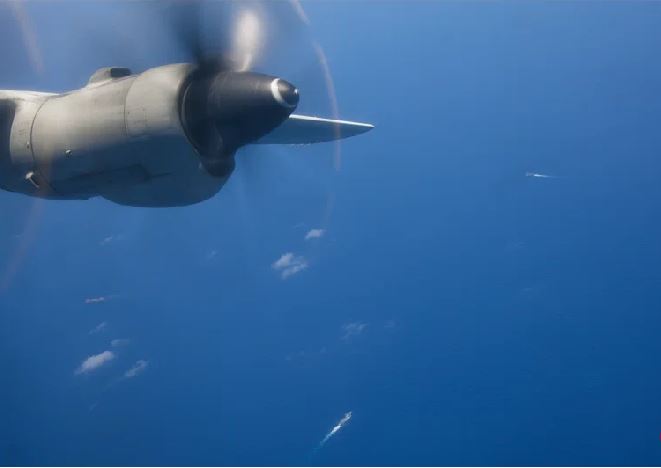 中国解放军南部战区在南中国海举行反潜演习