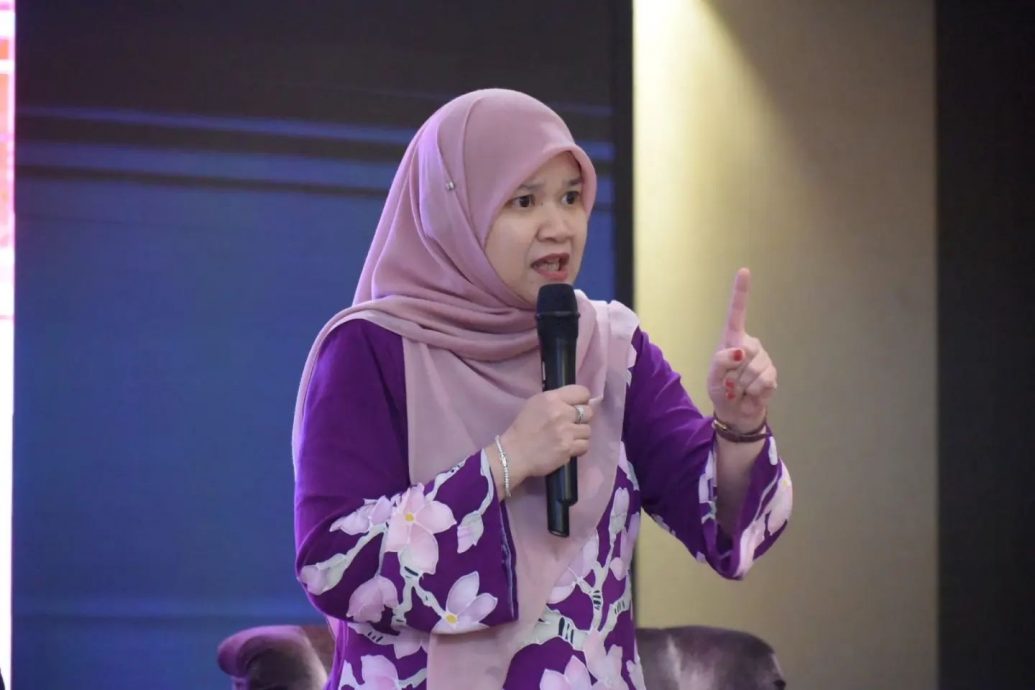 伊党狂胜丹登吉打后发战帖 邀部长辩论教育课题