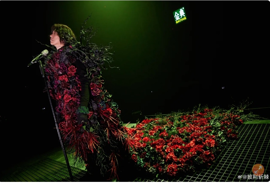 信唱《对你爱不完》面目全非 林志颖笑出囧脸