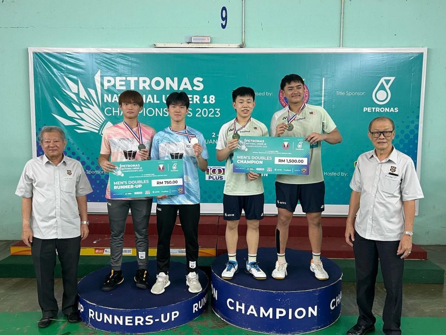 全国18岁以下羽球锦标赛 戴伟钦(王馨渝)膺双冠王