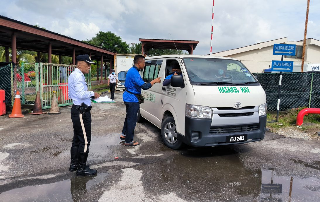 全国/DNA对比提前完成,空难的9名罹难者遗体今早领出