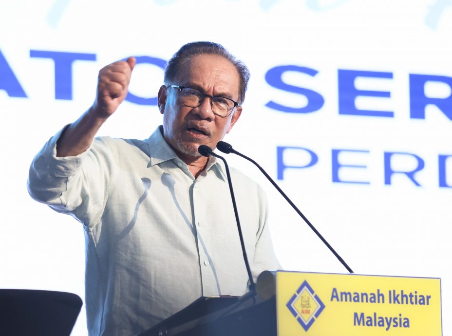 全国:安华特定人士企图令团结政府倒台,只因团结政府照顾马来人和维护伊斯兰,对这些士构成威胁。