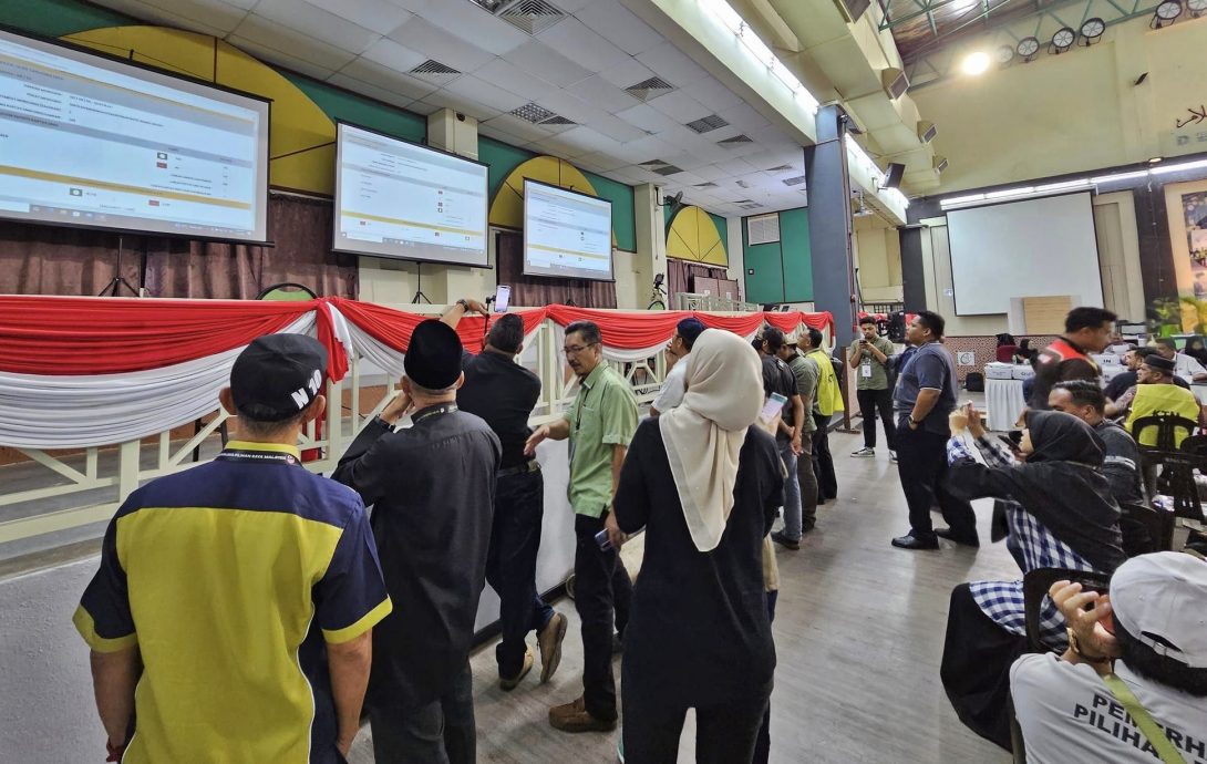 希盟诚信党哥打拉玛候选人哈菲莎在四角战中突围!