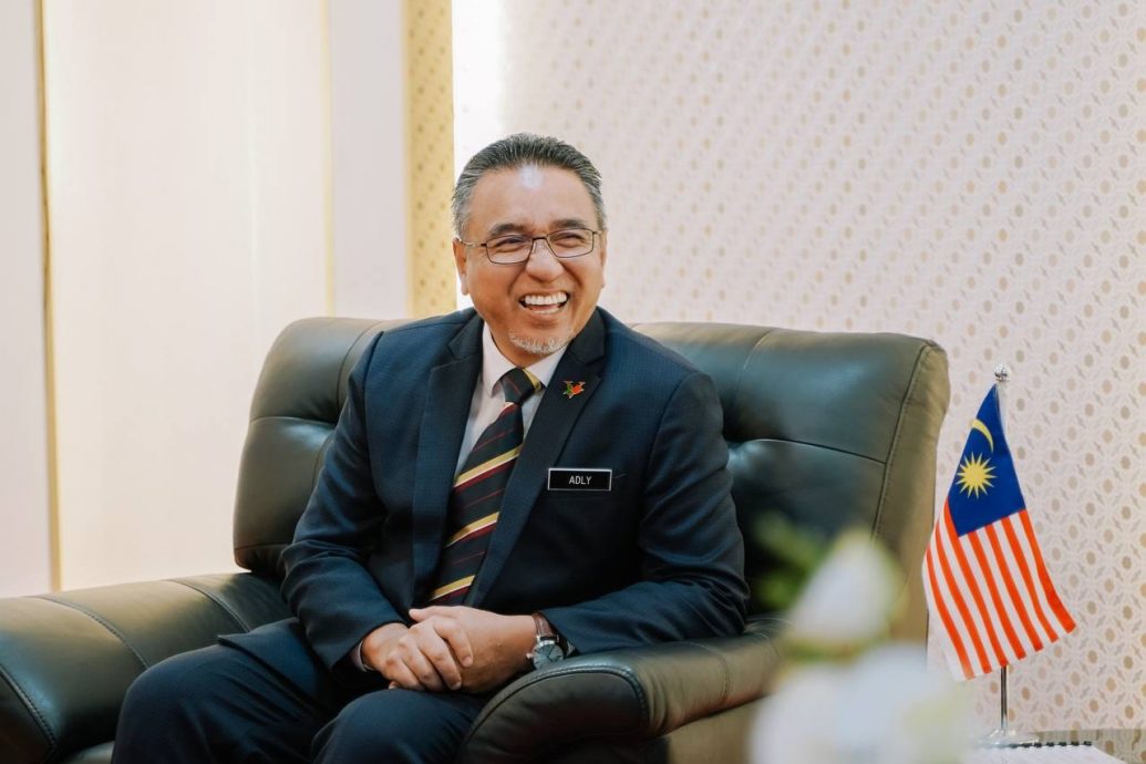 内贸部长职空缺逾3周 分析员:内阁料会改组