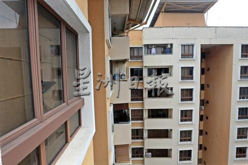 华男被反锁公寓毙命案/女屋主现身喊冤并澄清