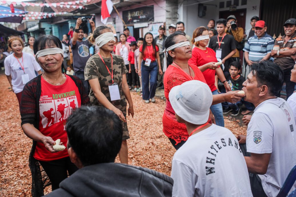 印尼独立78周年 社区办趣味比赛 人民乐翻天