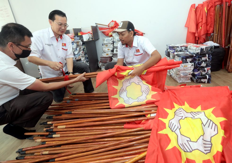 双头之一(大都会)专访众民党主席梁柏耀/3图