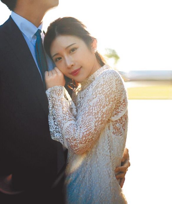 吴怡霈七夕报喜嫁AKIRA 网羡:叫这名都娶女神