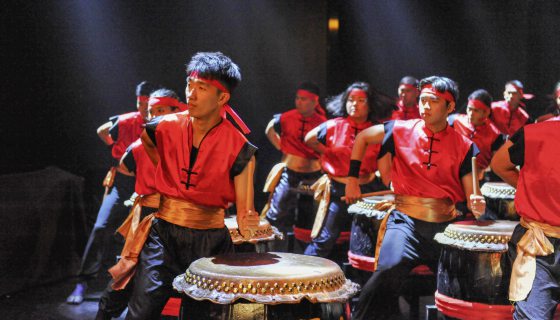 在鼓声中传承文化精神