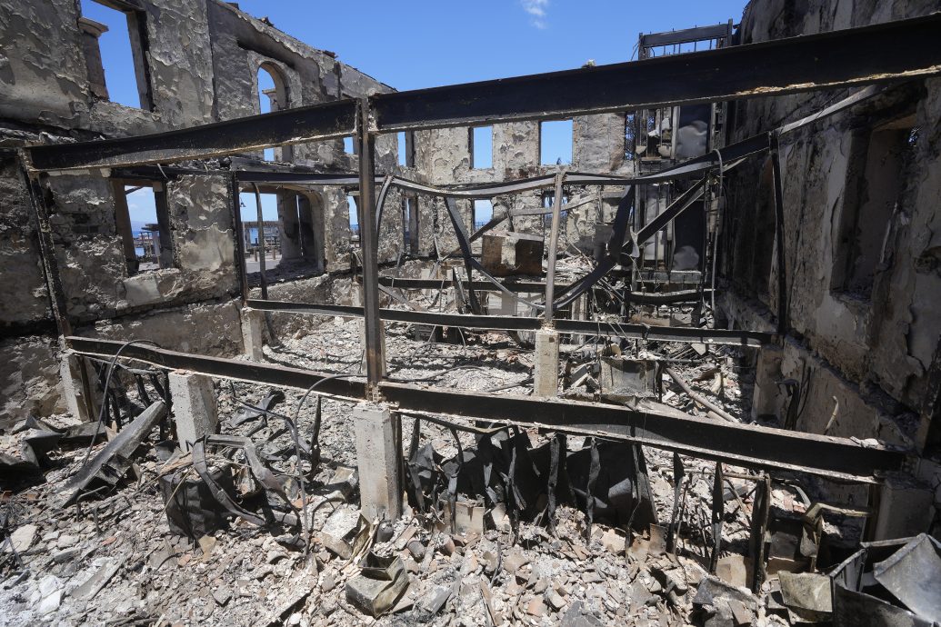 夏威夷山火“世界末日”惨况 幸存者:像下火雨