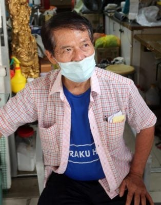 大都会 /封面/跟进1Razak Mansion居民要求DBKL 建衔接巴士站和沙叻秀轻快铁站的有盖行人道 / 10图