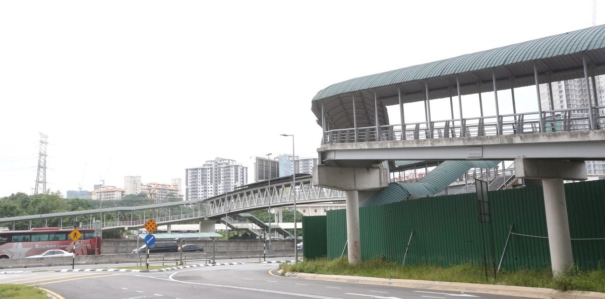 大都会 /封面/跟进1Razak Mansion居民要求DBKL 建衔接巴士站和沙叻秀轻快铁站的有盖行人道 / 10图