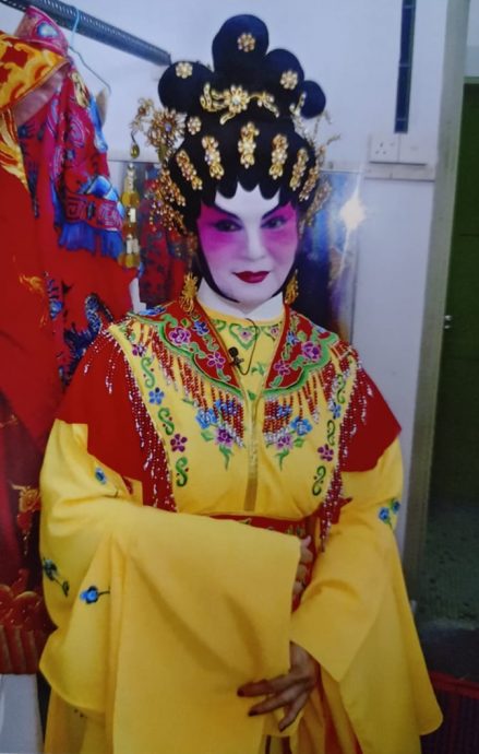 大都会★8月10日见报/有故事的人/追老倌名伶到传承粤剧粤曲