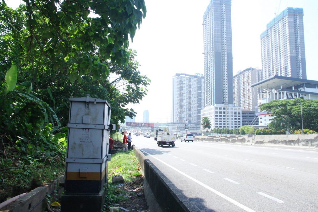 大都会/余保凭巡视MMR2大道