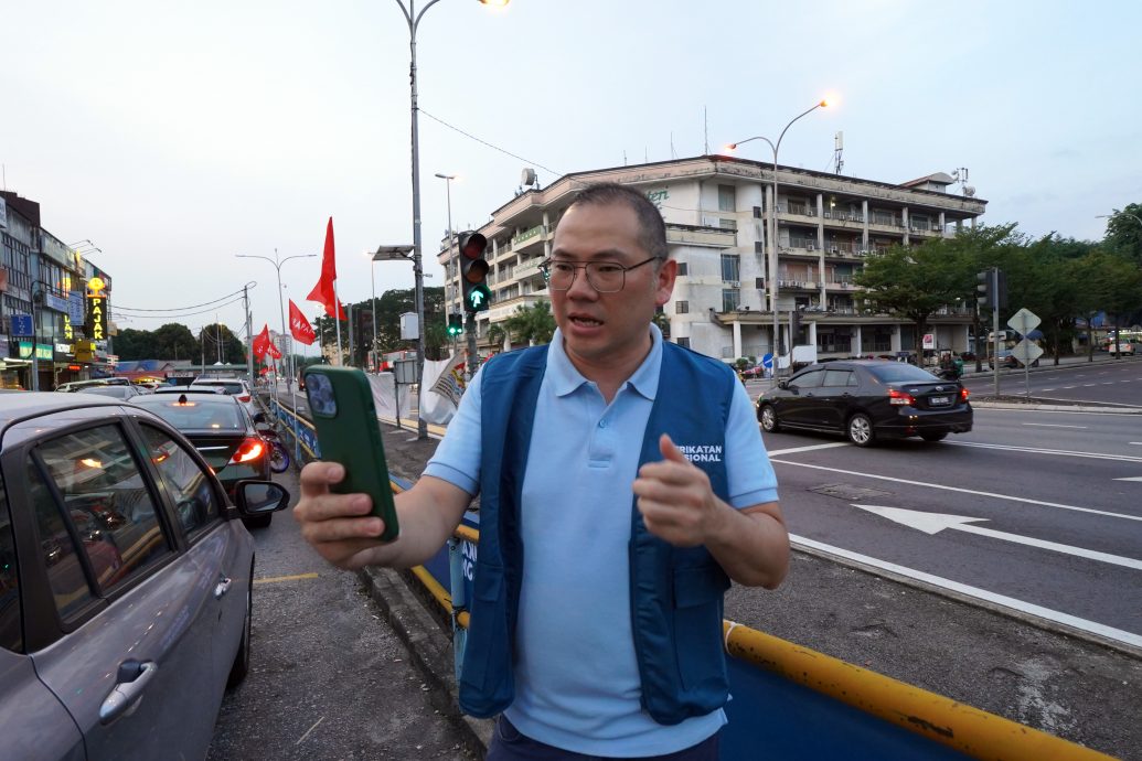 大都会/副文／周汉旗暂自费参与竞选／5图