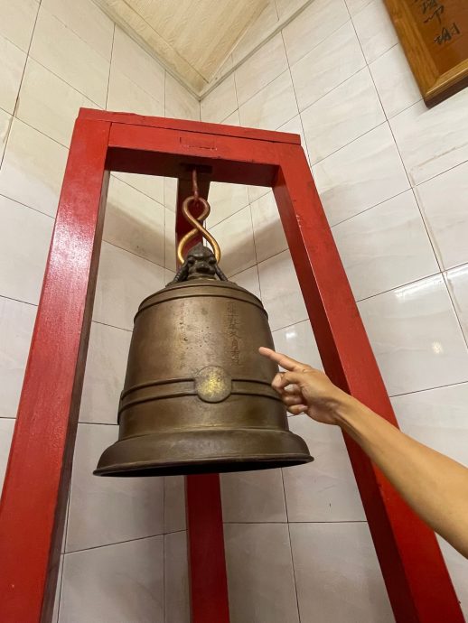 大都会/封底/双文丹仙四师爷宫筹30万以地养庙/10图