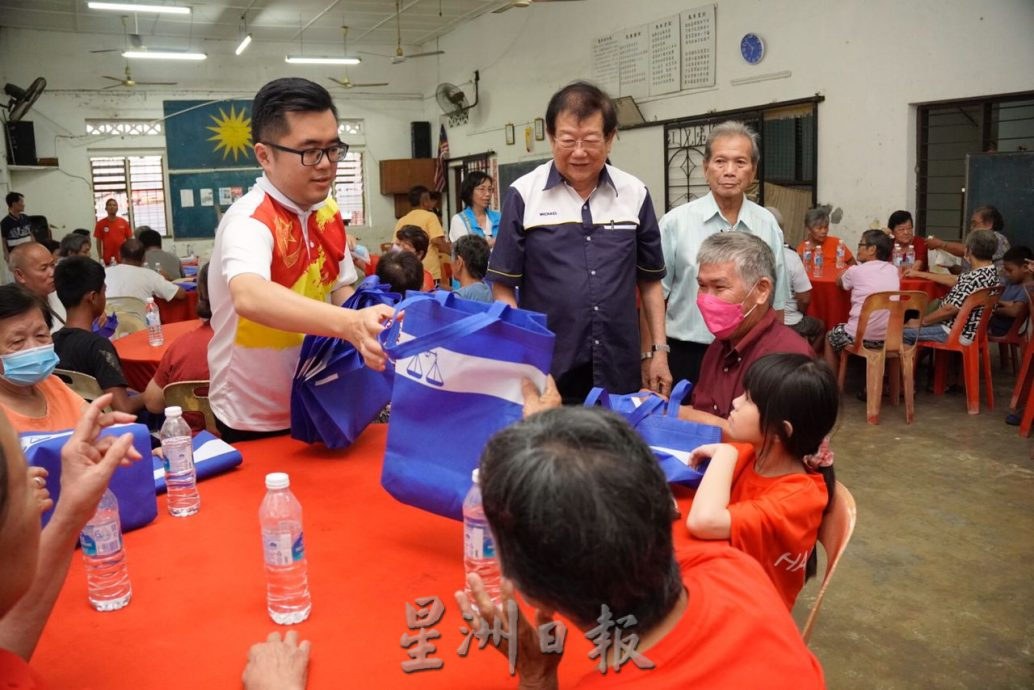 大都会:张天赐为蔡伟杰公开拉票/5图
