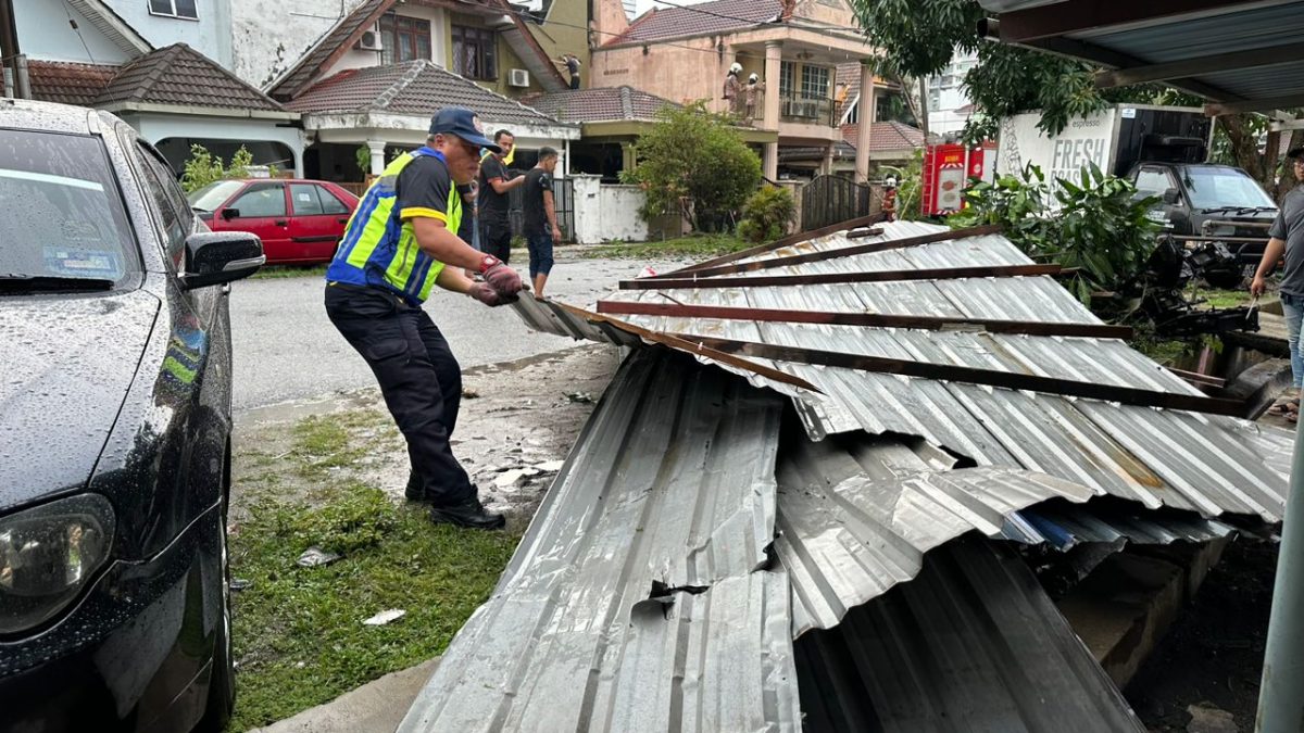 大都会/暴风雨刮走屋顶/3图