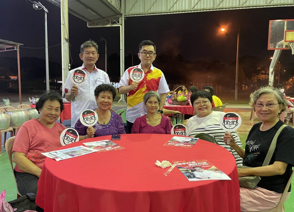 大都会:柔州议员300里向蔡伟杰“报恩”/3图