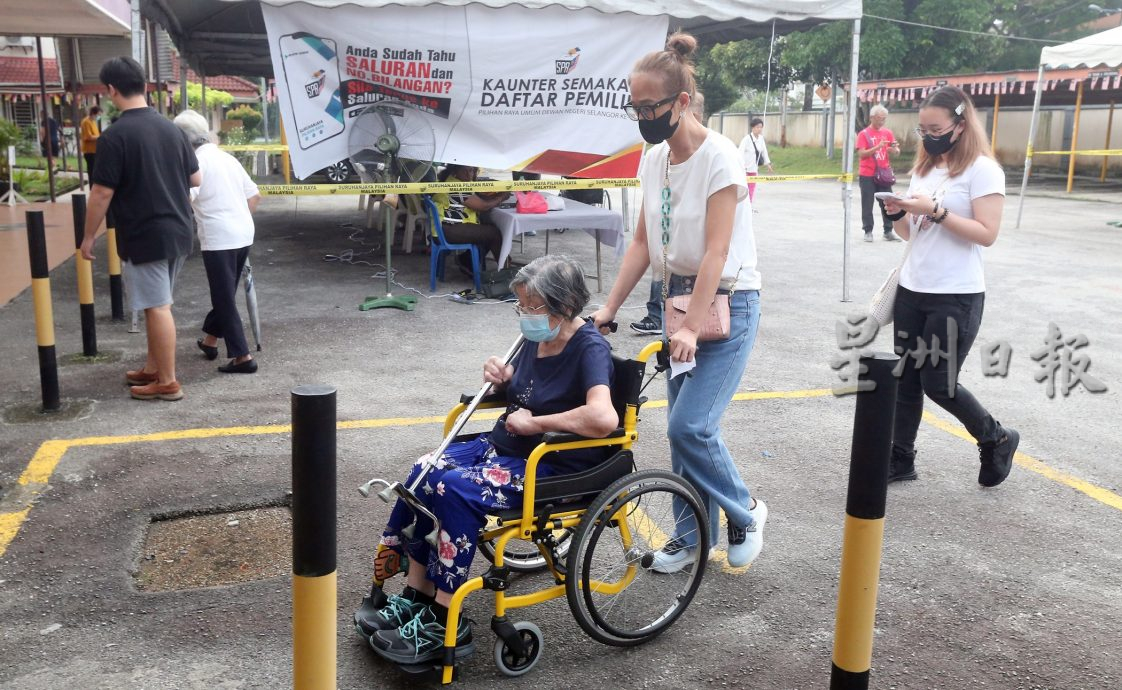 甘榜东姑&万达镇