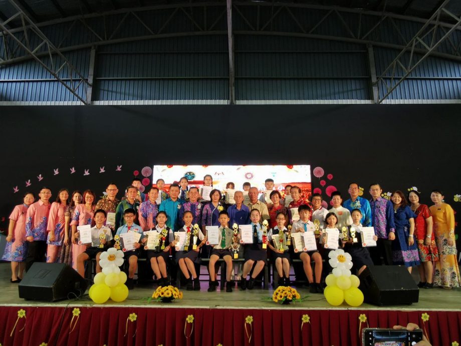 大都会/陈正锦出席雪州华小华语演讲比赛暨笔试赛颁奖礼