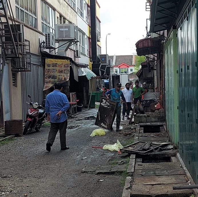 大都会/ME02头/若将后巷美化打造安全卫生环境,建议食肆考虑摆桌椅/4图