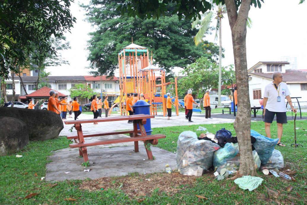 大都会/ME02头/PJ 17区公园 环境恶劣 垃圾处处