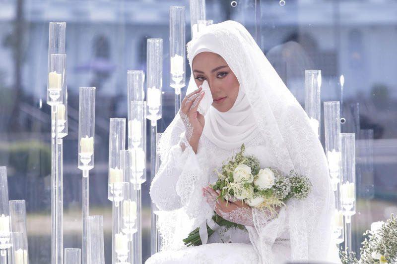 姐弟恋修成正果 茜拉离婚1年再婚