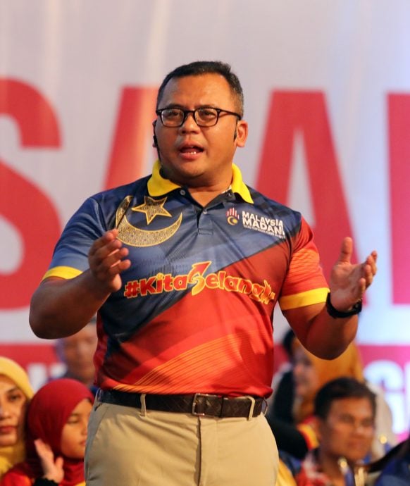 封底//大都会/雪团结政府首国庆活动,吸引逾万人共襄盛举!