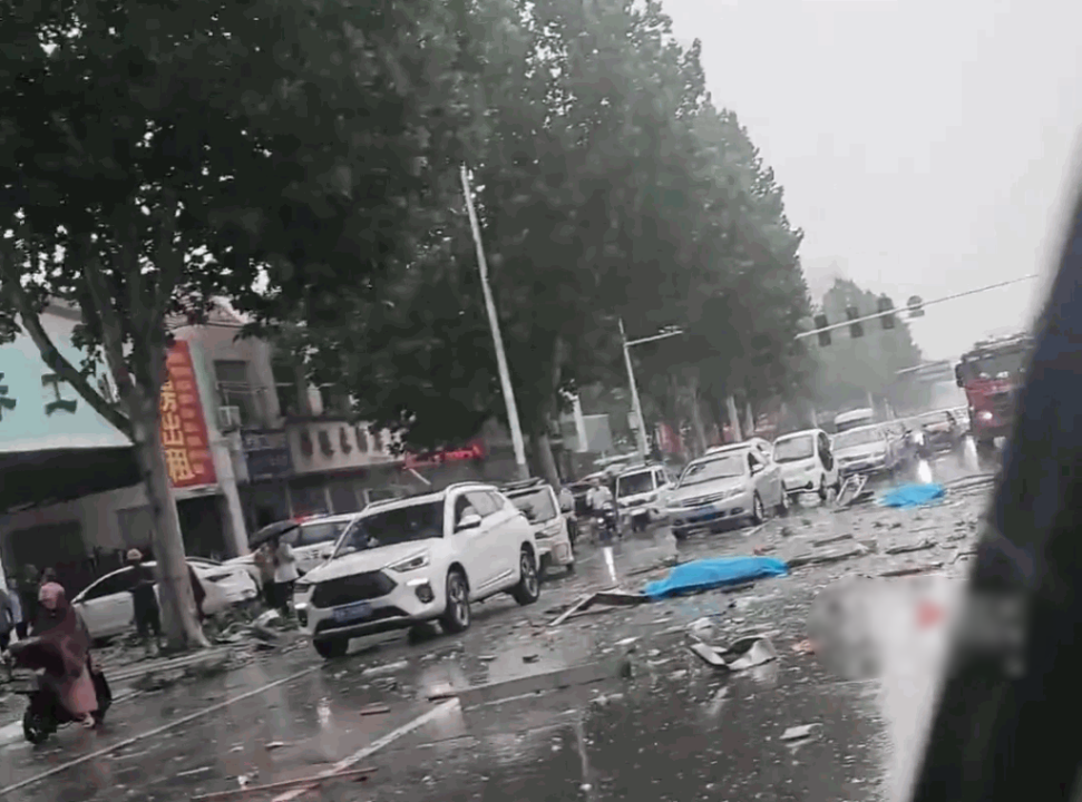 山东烤鱼店燃气爆炸致2死2伤 事发恐怖影片曝光