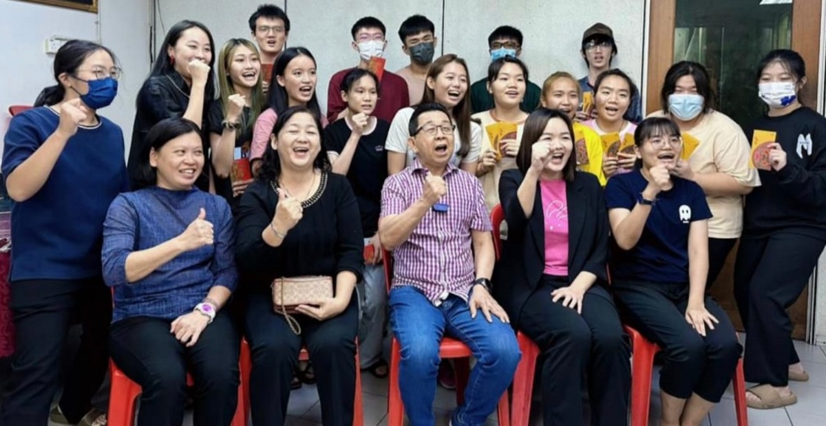 峇眼拿督华文发展委会 提高SPM华文特优奖励金